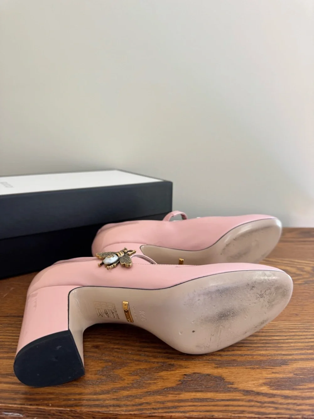 GUCCI Honey Bee Mary Jane Block Heels - Picture 6 of 6